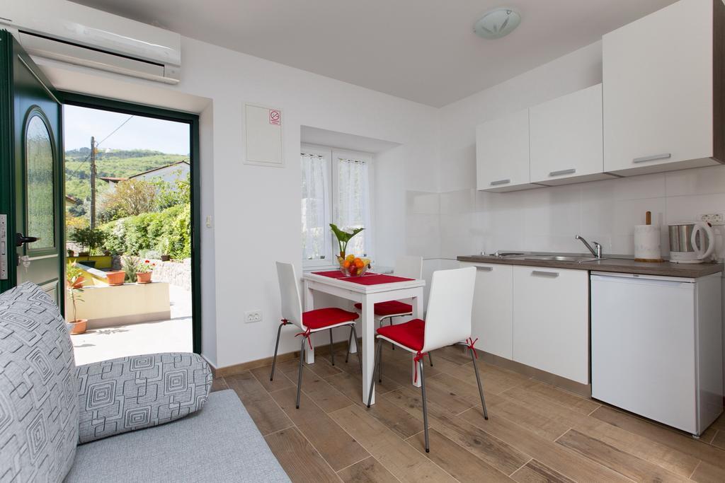 Apartmani Ve-Ro Abbazia Esterno foto